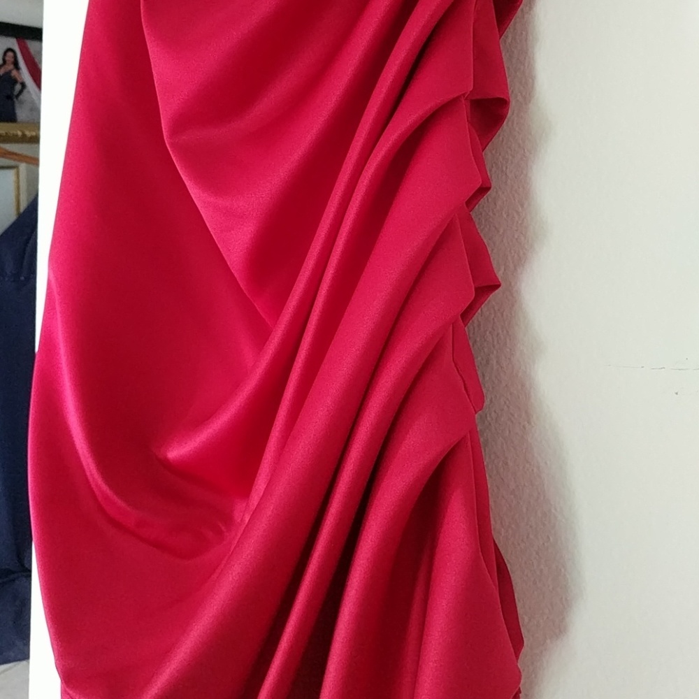 Dress - Picture 2 of 8
